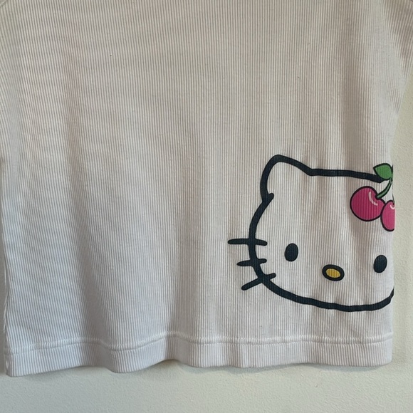 Y2K Hello Kitty Tank Top White Large Cherry Sanrio
Edgy Cat 00 Grunge Baby Glam - Picture 5 of 14